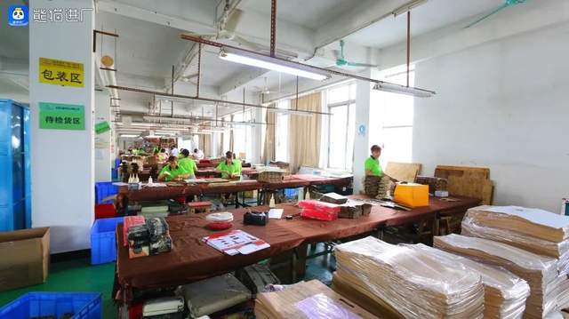 东莞最新纸箱厂招工,东莞最新纸箱厂招工，行业现状与个人观点探析
