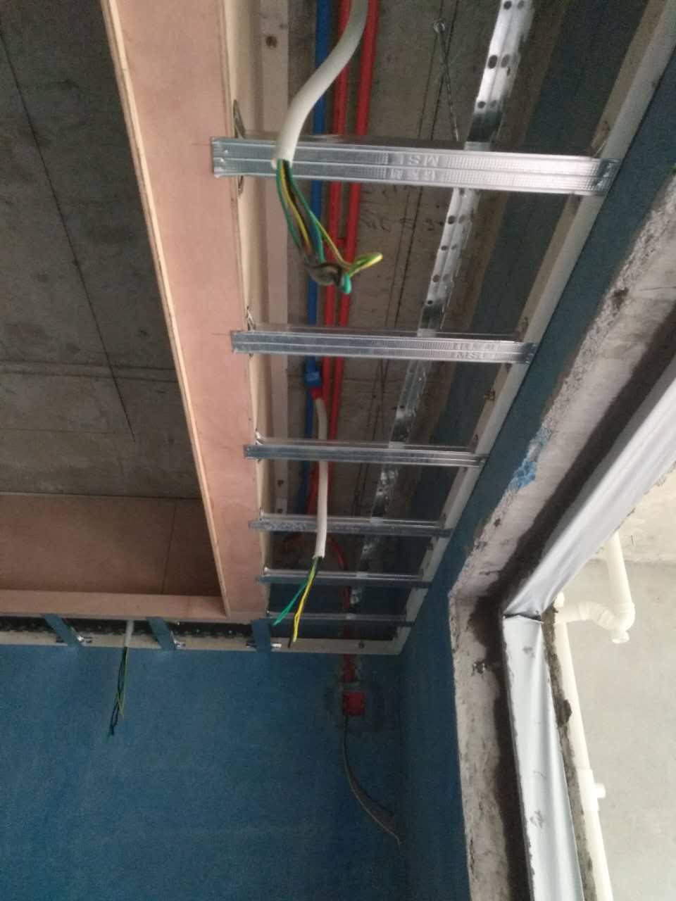 最新材料吊顶，时代进步的体现与领域内的技术革新